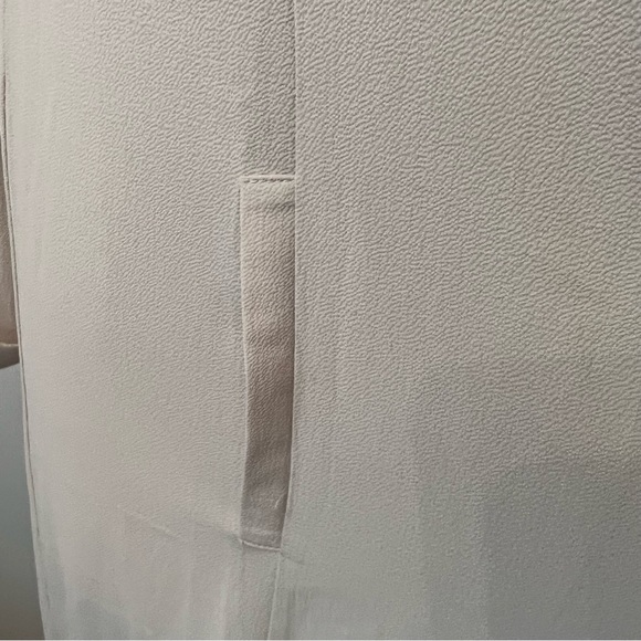 Forever 21 Beige Light Flowy Trench Coat Small - Picture 3 of 4